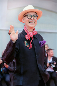杨凡