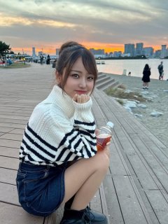 观月爱菜(観月あいな)