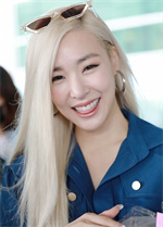 Tiffany (黄美英)