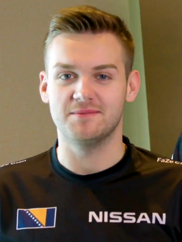 NiKo(Nikola Kovač)