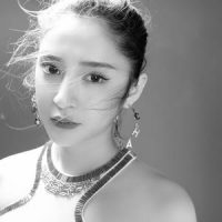 李心艾